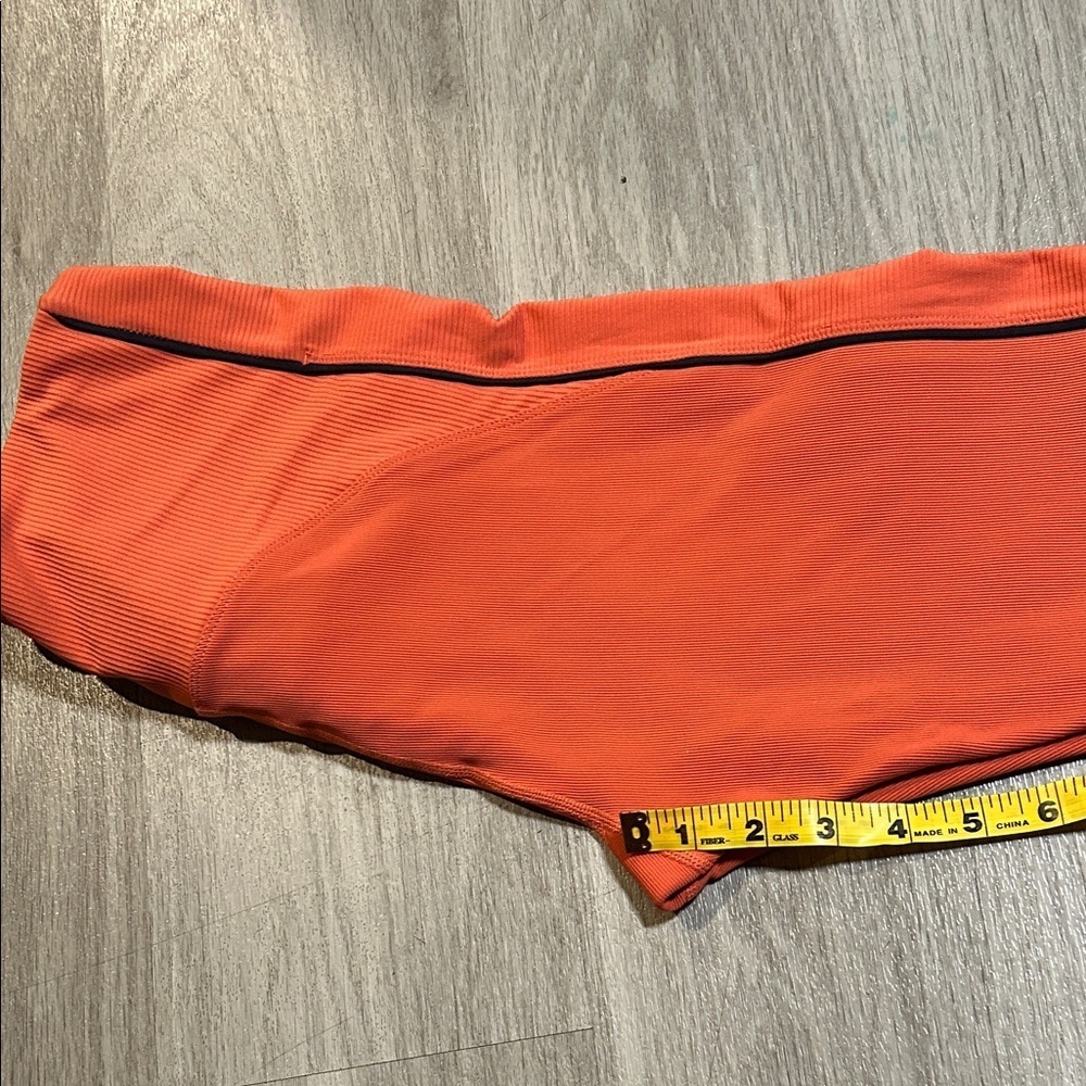 Stylish Orange Leggings with Black Trim - Picture 9 of 10